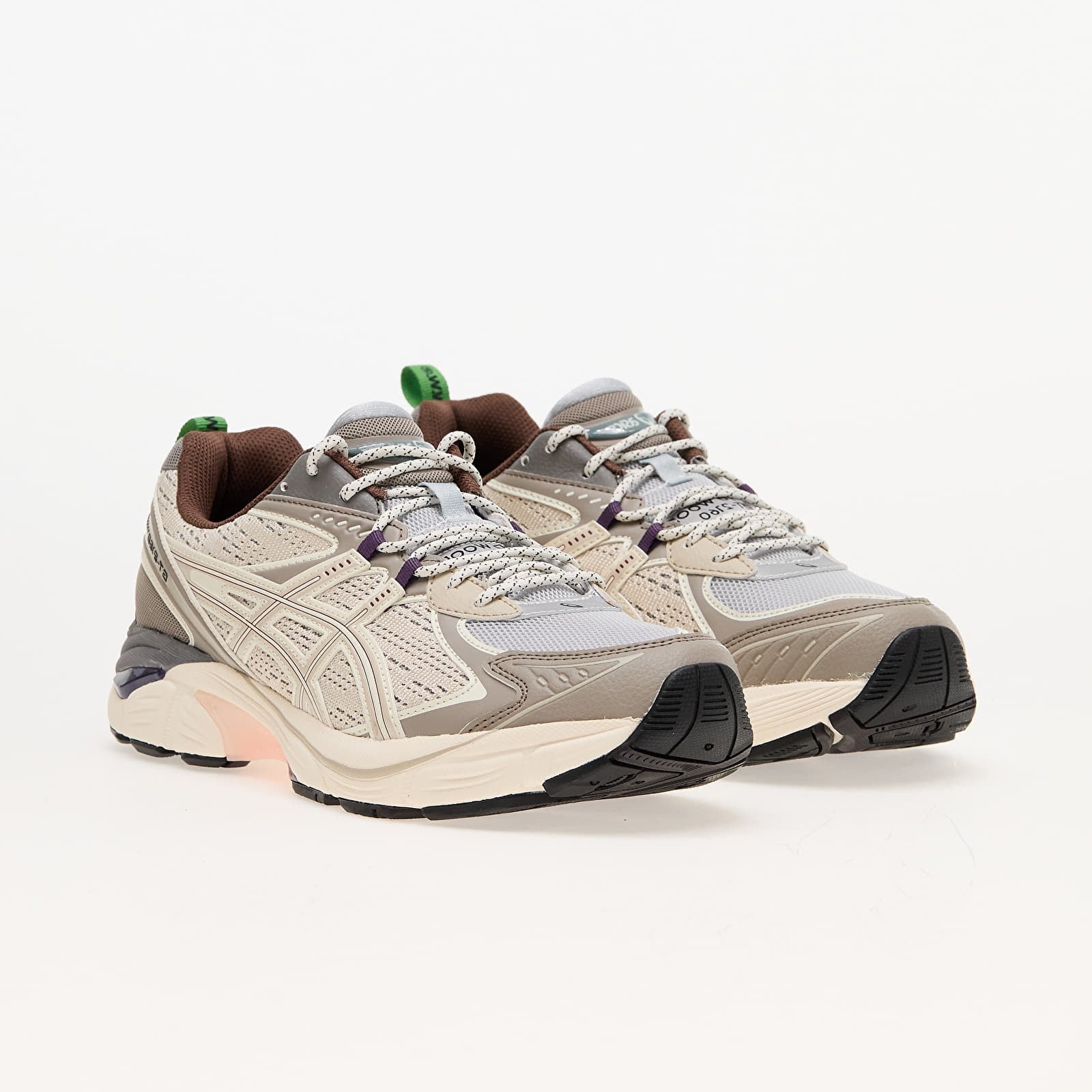 Sneaker ASICS GT-2160 Wood Wood en mesh technique et matériaux premium avec amorti GEL et design rétro-running minimaliste.