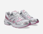 ASICS Gel-1130 White Pure Silver Pink – sneakers rétro blanches avec détails argentés et rose pastel, amorti GEL, vue de profil