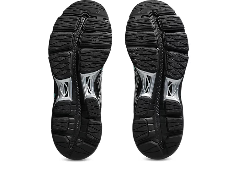 ASICS Gel-Sekiran Black Waterfall en mesh noir avec détails bleu aquatique, amorti GEL et silhouette technique contemporaine.