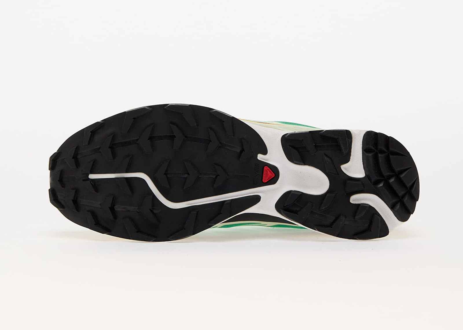 Salomon XT-6 Bright Green en textile vert vif avec renforts synthétiques, système Quicklace™, maintien SensiFit™ et semelle Contagrip®.