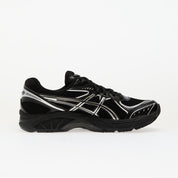 Sneaker ASICS GT-2160 Black Pure Silver en mesh noir avec détails argentés métallisés et amorti GEL performant.