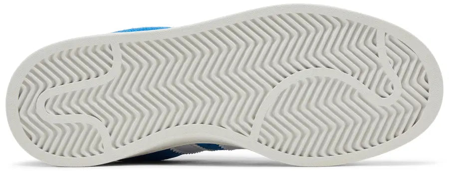 Baskets adidas Campus 00s Blue Bird en suède bleu vif avec trois bandes latérales blanches en cuir, semelle caoutchouc, style années 2000. (vue semelle)