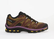 Salomon XT-Quest Expedition L49177400 en noir et Bitter Chocolate avec cuir effet vintage, lacets en corde et détails Concord Grape.