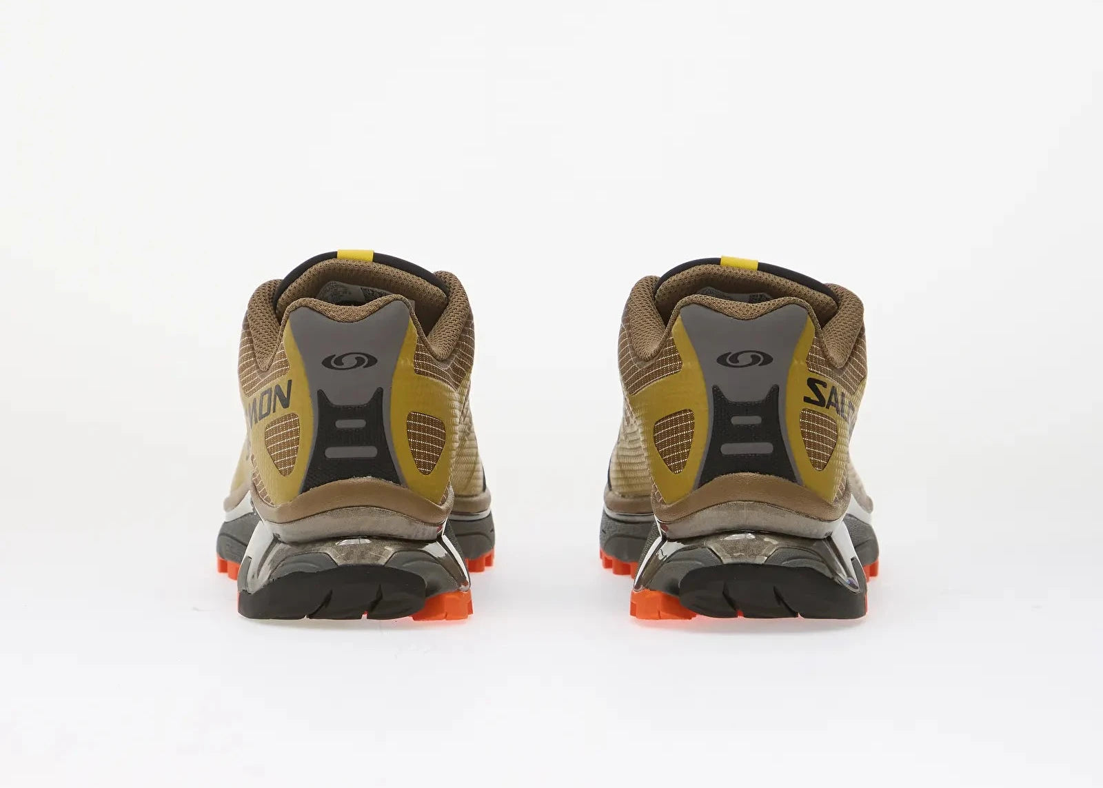 Salomon XT-4 OG Coyote Brown Willow Dragon Fire L49210700 en mesh brun avec accents Willow et Dragon Fire, GORE-TEX et Quicklace™.
