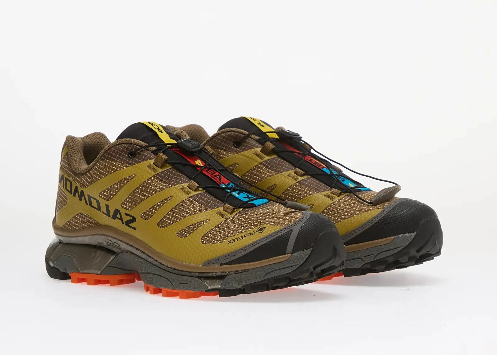 Salomon XT-4 OG Coyote Brown Willow Dragon Fire L49210700 en mesh brun avec accents Willow et Dragon Fire, GORE-TEX et Quicklace™.
