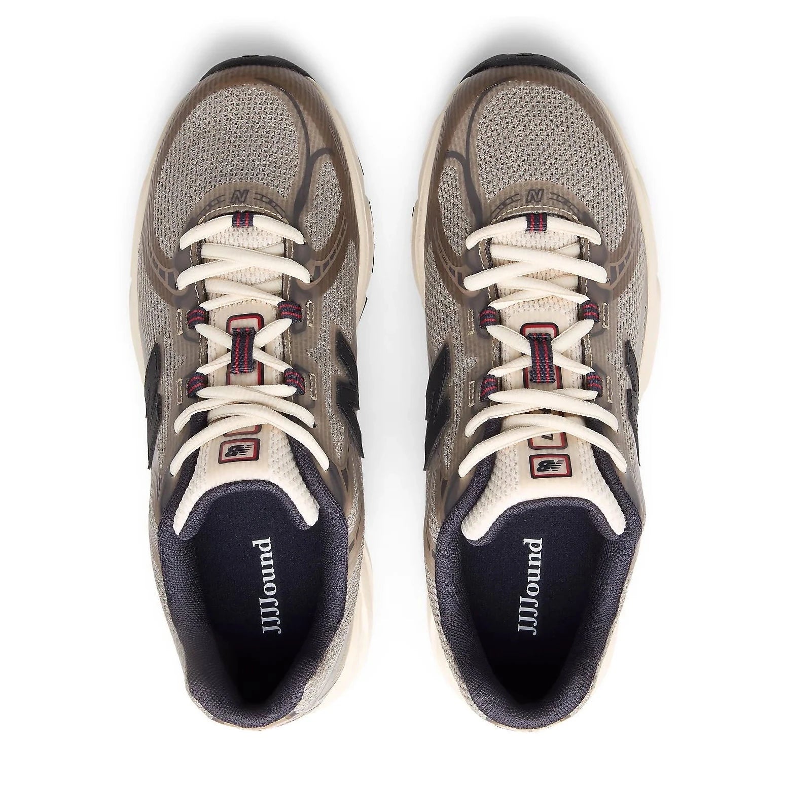 New Balance 740N JJJJound Mushroom, sneaker rétro-running beige et marron issue de la collaboration JJJJound x New Balance avec tige en mesh vue du dessus. 
