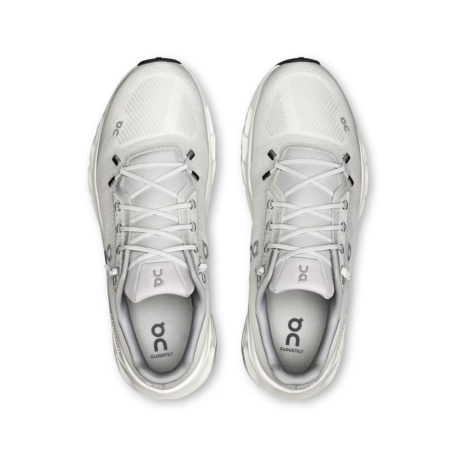 On Running Cloudtilt Arctic Ice, sneaker lifestyle On Running aux tons bleu glacier et blanc équipée de la technologie CloudTec Phase® et de l'amorti Helion™ vue du dessus. 
