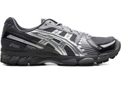 Sneakers ASICS Gel-Kayano 12.1 Kith Tornado Argent Pur en mesh technique avec amorti GEL® et semelle FF Blast+ premium.Vue de coté 