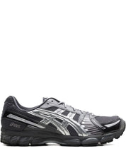 Sneakers ASICS Gel-Kayano 12.1 Kith Tornado Argent Pur en mesh technique avec amorti GEL® et semelle FF Blast+ premium.Vue de coté 