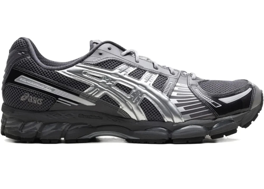 Sneakers ASICS Gel-Kayano 12.1 Kith Tornado Argent Pur en mesh technique avec amorti GEL® et semelle FF Blast+ premium.Vue de coté 