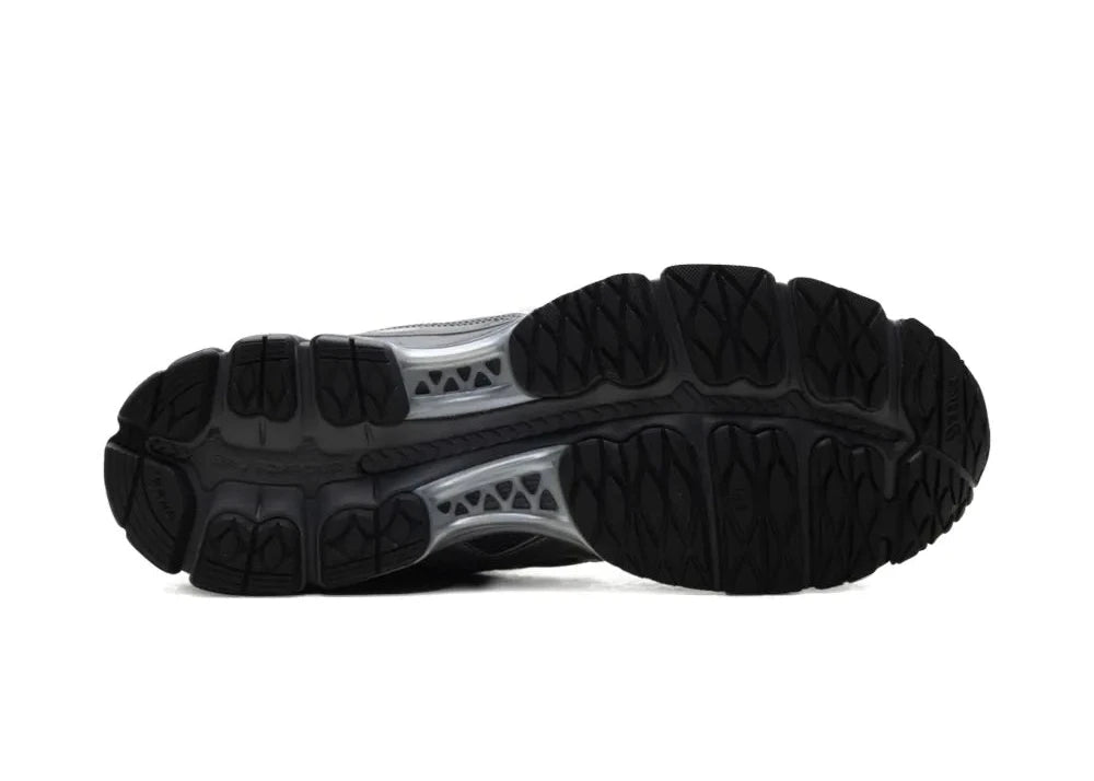 Sneakers ASICS Gel-Kayano 12.1 Kith Tornado Argent Pur en mesh technique avec amorti GEL® et semelle FF Blast+ premium.Vue de la semelle 
