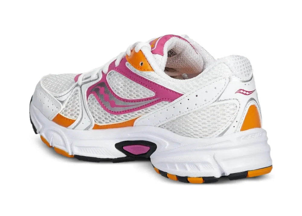 Saucony Grid Ride Millennium blanche avec détails rose et orange, mesh respirant et amorti GRID rétro-tech.Vue de coté arrière 