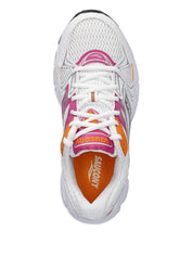 Saucony Grid Ride Millennium blanche avec détails rose et orange, mesh respirant et amorti GRID rétro-tech.Vue de haut