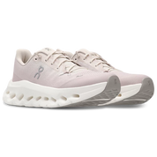 On Running Cloudtilt Pearl Fade, sneaker lifestyle On Running aux tons clairs Pearl Fade avec technologie CloudTec Phase® et amorti Helion™ vue de 3/4 face. 