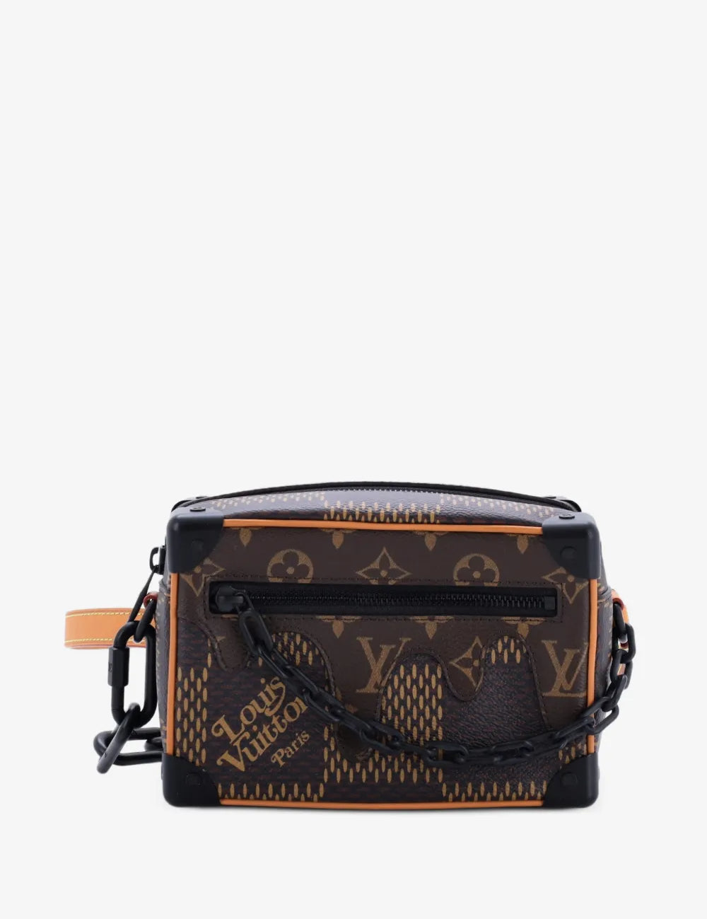 Louis Vuitton x Nigo Soft Trunk Damier Ebene Giant Mini Brown, mini sac bandoulière Louis Vuitton marron avec motif Damier Ebene Giant signé Nigo.