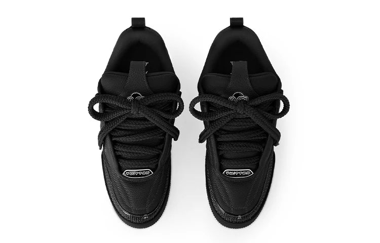 Louis Vuitton LV Skate Sneaker Black, sneaker de luxe Louis Vuitton noire inspirée du skate avec matériaux premium et finitions haut de gamme.