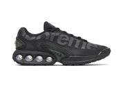 Nike Air Max Dn Supreme Black, sneaker noire issue de la collaboration Supreme x Nike avec semelle Dynamic Air et détails Supreme.