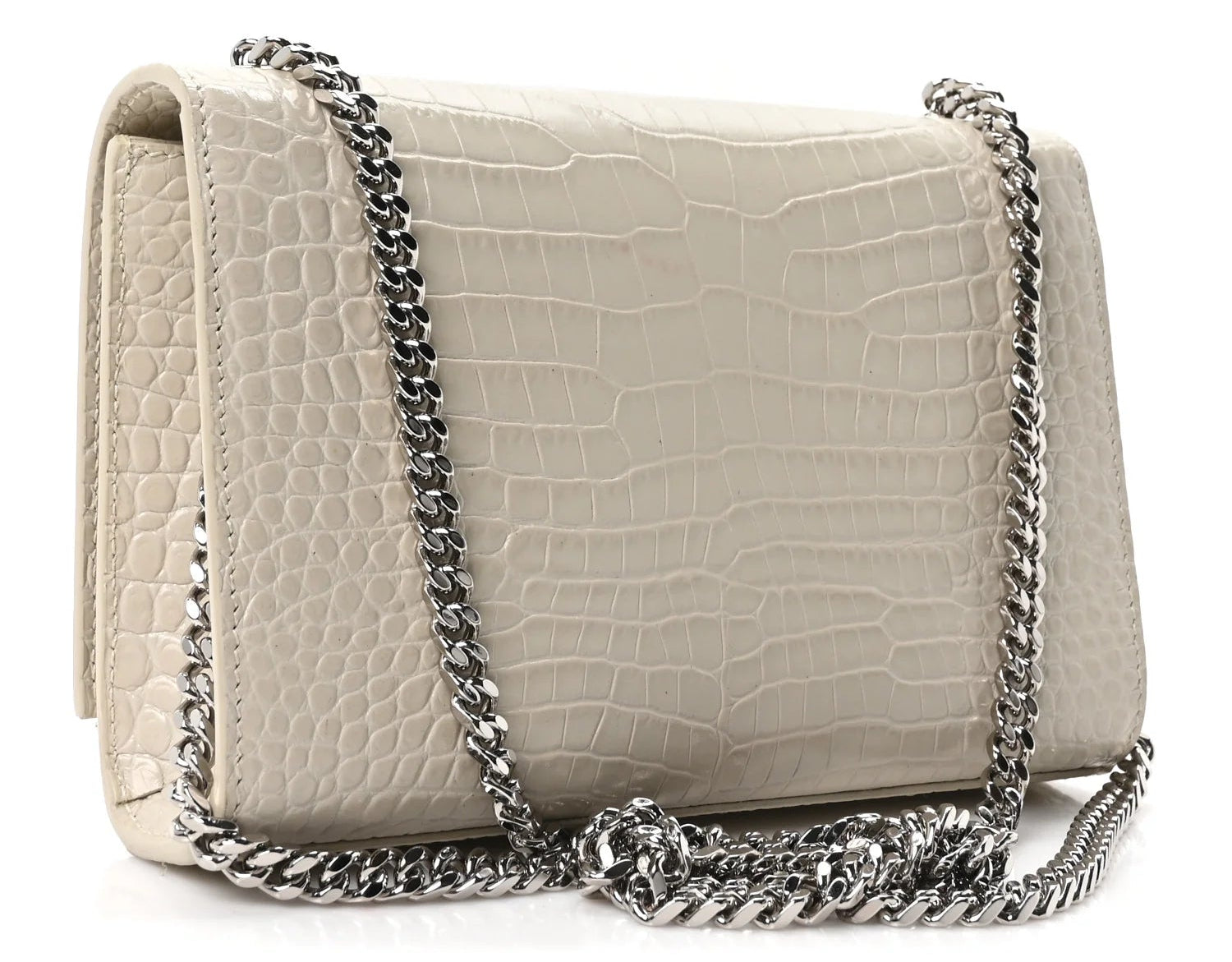 Saint Laurent Kate Tassel Crossbody Crocodile Embossed White en cuir de veau blanc embossé crocodile avec logo Cassandre, pompon et chaîne argentée.
