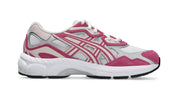Sneaker ASICS GEL-NYC White Pink Cloud en mesh blanc avec détails roses et amorti GEL pour un confort optimal au quotidien.