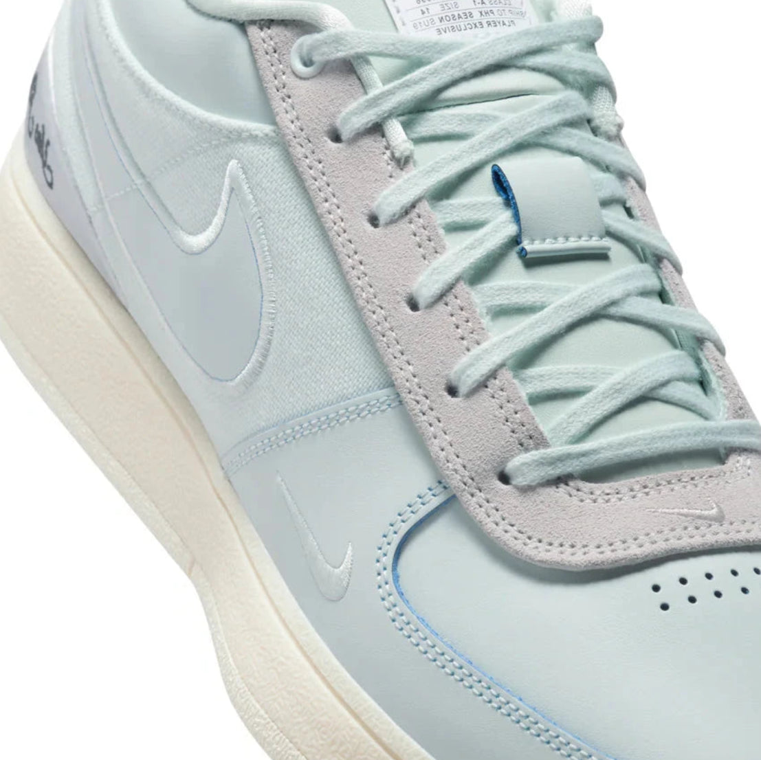 Nike Book 1 EP Moss Point avec tige en textile respirant, empiècements structurés, amorti Air Zoom et semelle extérieure EP renforcée pour le basketball.