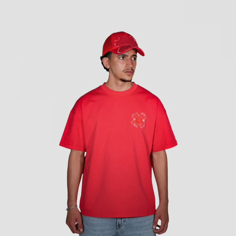 tee shirt torom rouge vus porter de face