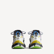 Balenciaga Runner Multicolor avec tige en mesh respirant, empiècements en cuir et matières synthétiques multicolores, silhouette running déstructurée et semelle épaisse en caoutchouc.