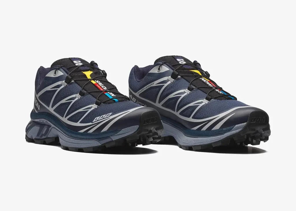 Salomon XT-6 Spellbound Maritime Blue Pearl Blue L49211100 en textile et synthétique bleu avec Quicklace™, SensiFit™ et semelle technique.