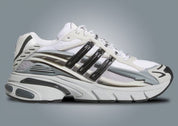 Sneakers adidas Adistar Jellyfish Pharrell Williams en Solid Grey et Black avec mesh respirant et amorti Adistar réactif.