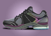 Saucony ProGrid Triumph 4 Winter Solstice Holographic, sneaker Saucony rétro-running au design Y2K avec empiècements techniques et détails holographiques.