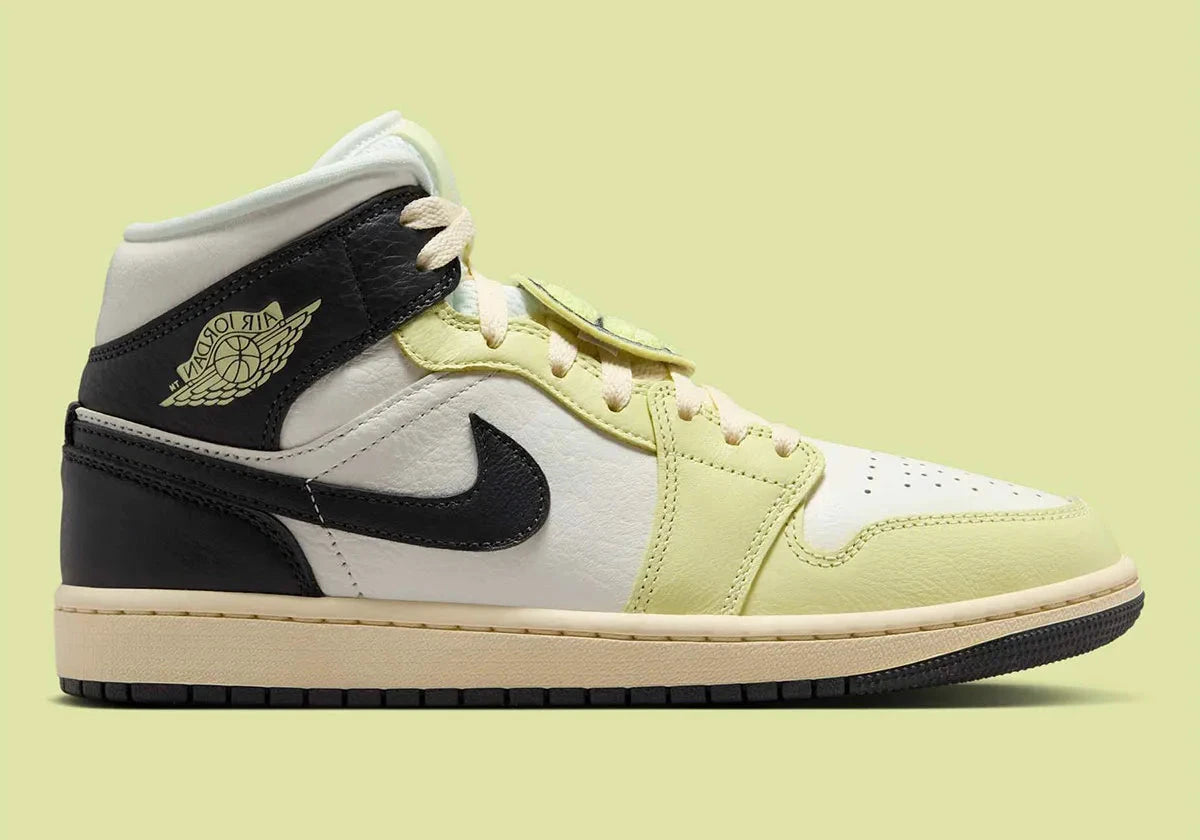 Chaussure de ville  AIR JORDAN 1 MID FALL LEAGUE vert , blanc , noir , semelle confortable , vu de profil 