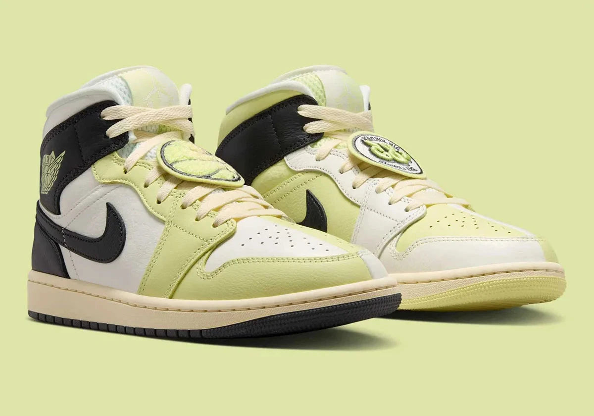 Chaussure de ville  AIR JORDAN 1 MID FALL LEAGUE vert , blanc , noir , semelle confortable , vu de 3/4