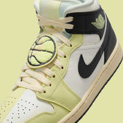 Chaussure de ville  AIR JORDAN 1 MID FALL LEAGUE vert , blanc , noir , semelle confortable , vu de coté