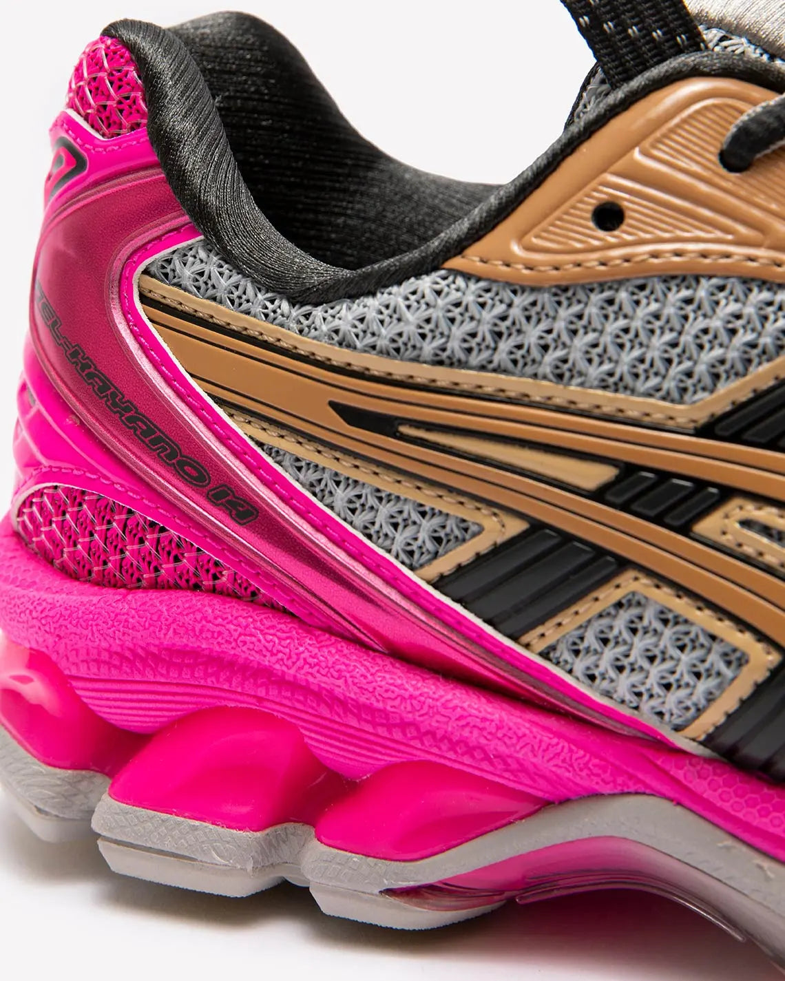 chaussure de running asics gel kayano 14 été rose  , gris , marron, semelle légère , vue de coté