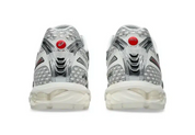 ASICS Gel-Kayano 12.1 PACE Cream Black crème et noire avec superpositions texturées, branding PACE et semelle GEL FLUIDRIDE.