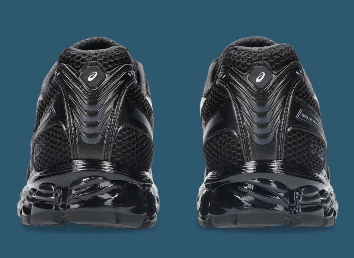 ASICS Gel-Kayano 12.1 atmos Raden noire avec détails irisés inspirés du raden japonais, semelle technique GEL et design rétro-running.