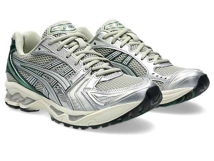ASICS Gel-Kayano 14 Dried Leaf Green Pure Silver – sneakers rétro running vert feuille et argent avec amorti GEL , vue de coter