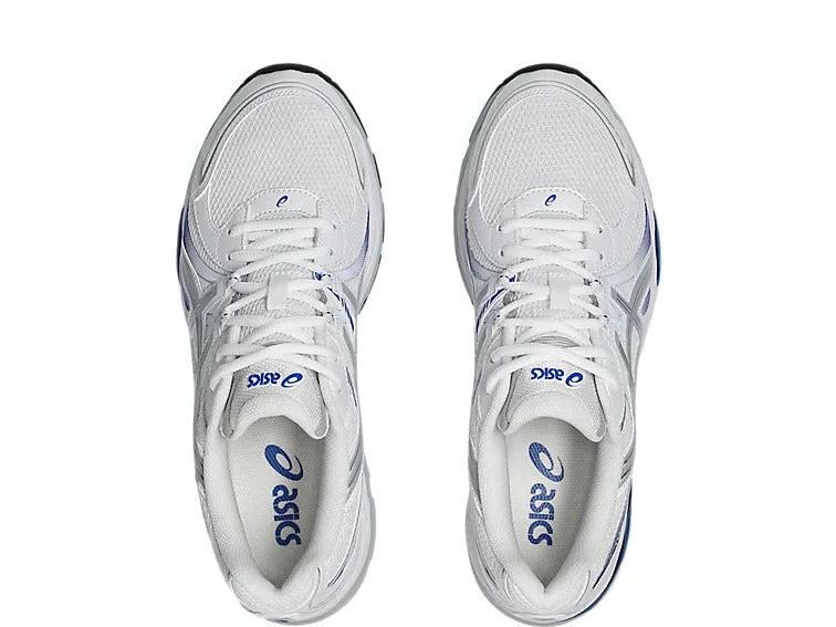 ASICS Gel-Sekiran White Lapis Lazuli Blue en mesh blanc avec détails bleu profond, amorti GEL et silhouette technique contemporaine.