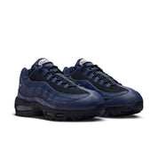Sneakers Nike Air Max 95 Zip SP Loyal Blue bleues en matières techniques avec zip frontal et amorti Air Max visible. Vue 3/4 face 