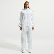 Nike x Jacquemus x France Anthem Track Jacket White, veste Anthem blanche de la collaboration Nike x Jacquemus avec design premium et inspiration Équipe de France.
