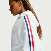 Nike x Jacquemus x France Anthem Track Jacket White, veste Anthem blanche de la collaboration Nike x Jacquemus avec design premium et inspiration Équipe de France.