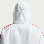 Nike x Jacquemus x France Anthem Track Jacket White, veste Anthem blanche de la collaboration Nike x Jacquemus avec design premium et inspiration Équipe de France.