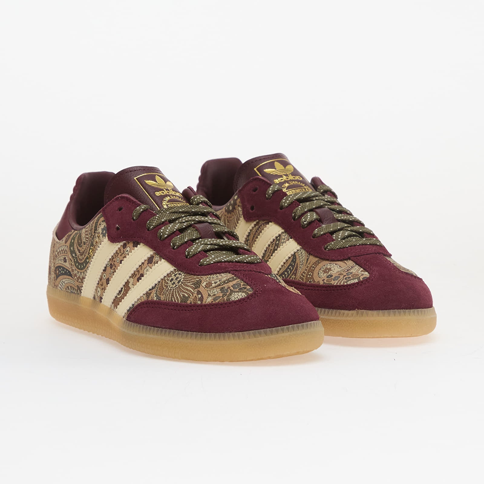 adidas Samba OG Liberty London Maroon Warm Vanilla en cuir bordeaux et crème avec détails premium et semelle gomme classique.
