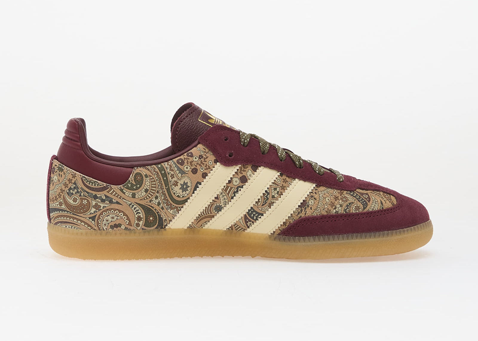 adidas Samba OG Liberty London Maroon Warm Vanilla en cuir bordeaux et crème avec détails premium et semelle gomme classique.
