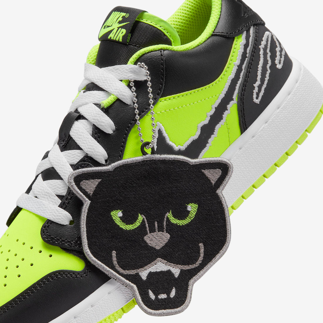 Jordan 1 Low SE Black Cat Volt