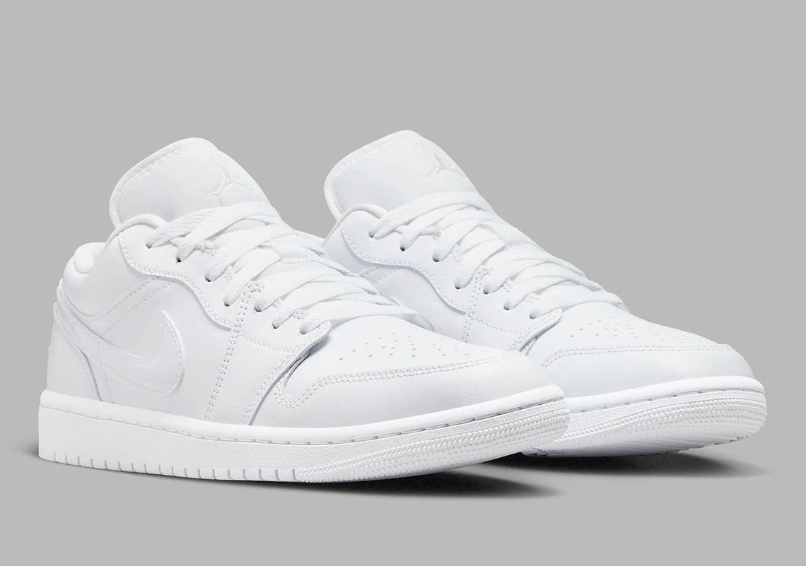 Jordan Low Triple White (2022) – GlobalSneakers - Main Image