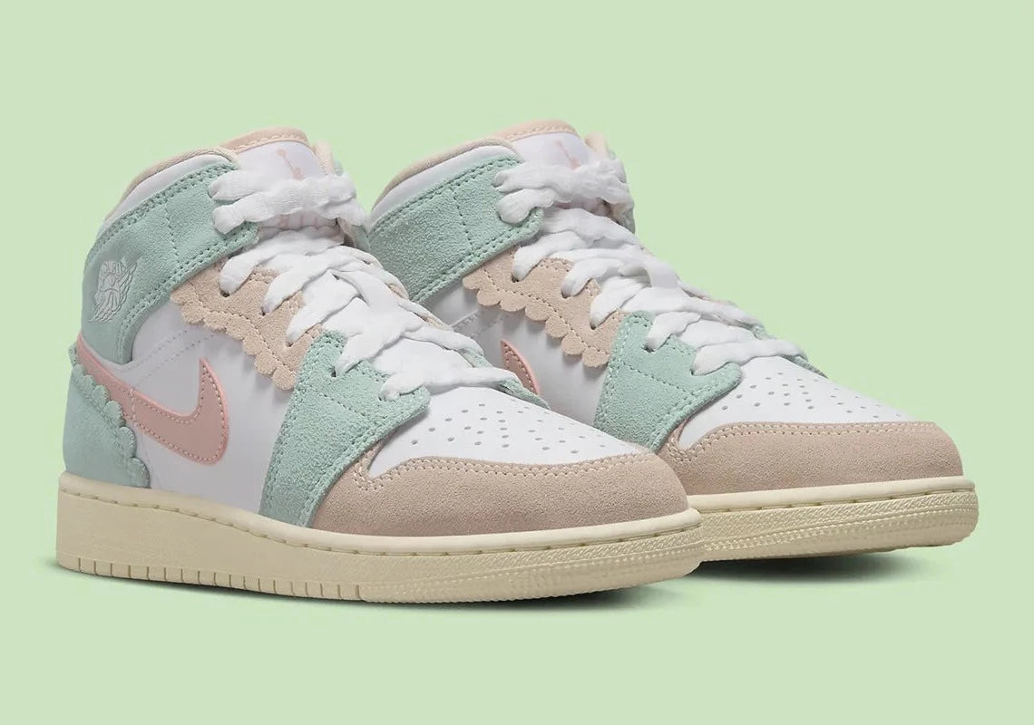 Jordan 1 Mid SE Pink Oxford (GS)