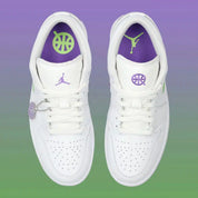 Air Jordan 1 Low SE Quai 54 en cuir premium avec détails exclusifs du tournoi Quai 54 et silhouette iconique inspirée du basketball urbain.