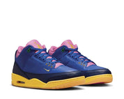 Air Jordan 3 Brazil jaune et verte avec print elephant et semelle Air visible iconique. vue de 3/4