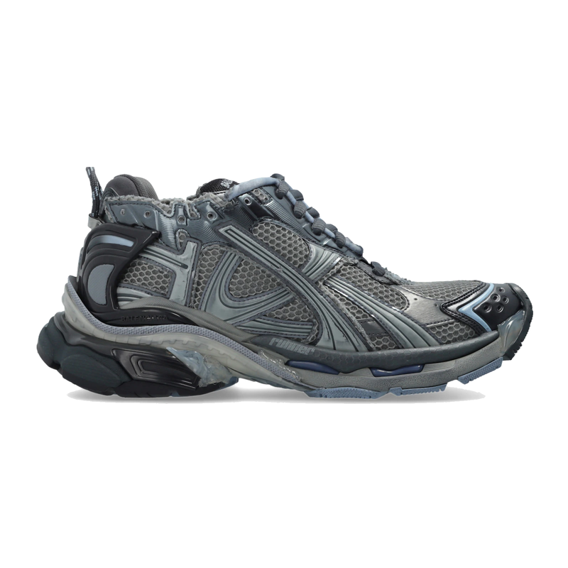 Balenciaga Runner Grey Navy Light Blue avec tige en mesh respirant, empiècements en cuir gris, bleu marine et bleu clair, semelle intermédiaire en mousse et silhouette running vintage.