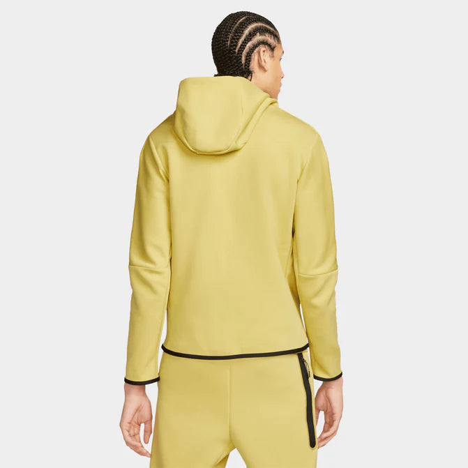 Nike Sportswear Tech Fleece Hoodie & Joggers Set Saturn Gold